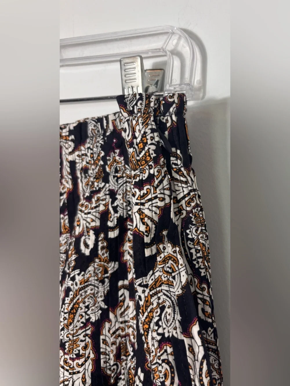 Anthropologie Eula Pintucked Skirt – Black & White Paisley – Size Large